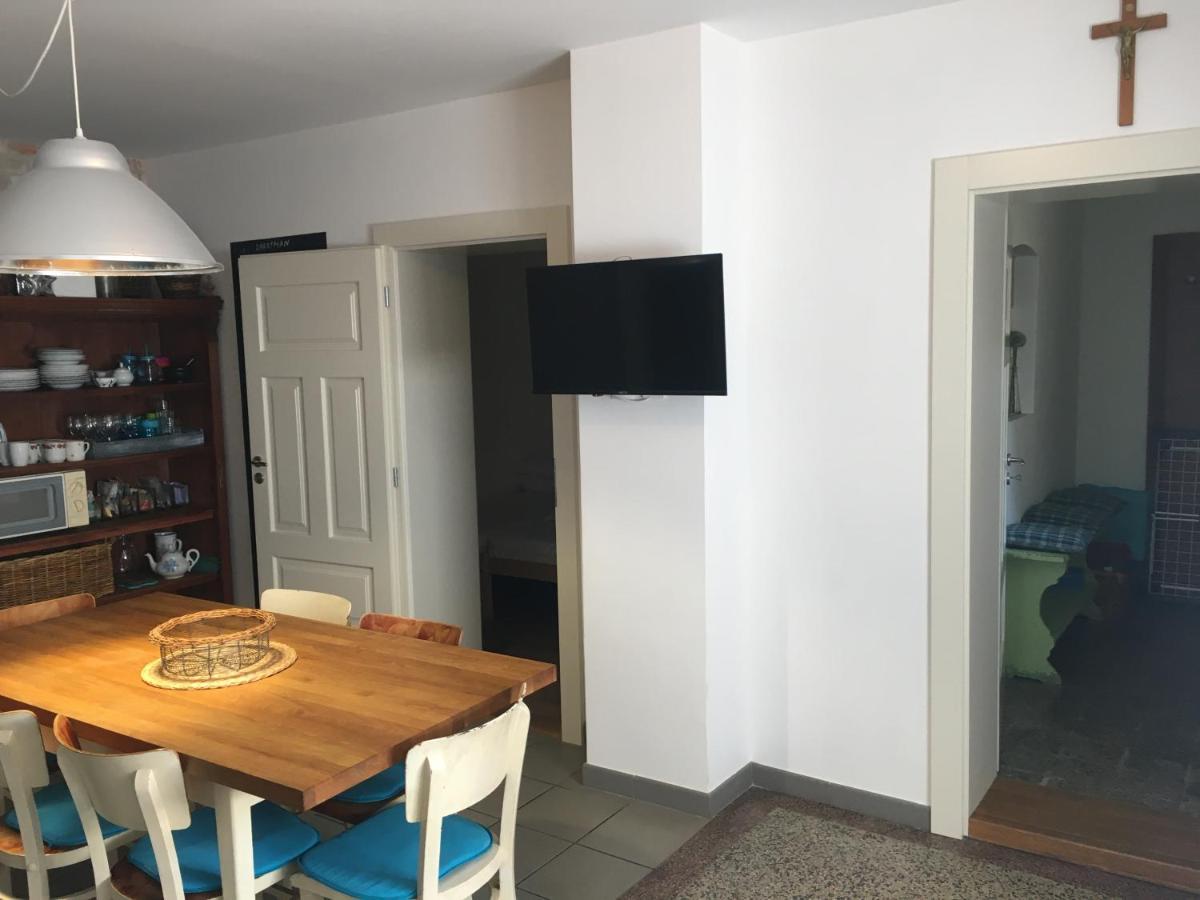 Apartman Ve Dvore Ratiskovice Extérieur photo