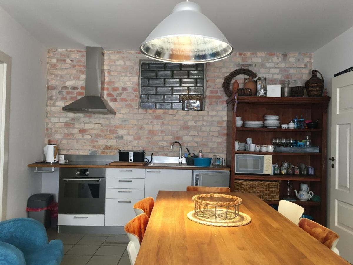 Apartman Ve Dvore Ratiskovice Extérieur photo