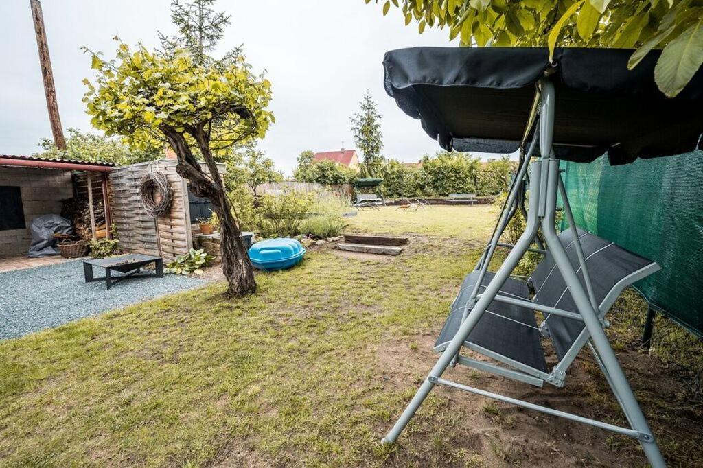 Apartman Ve Dvore Ratiskovice Extérieur photo